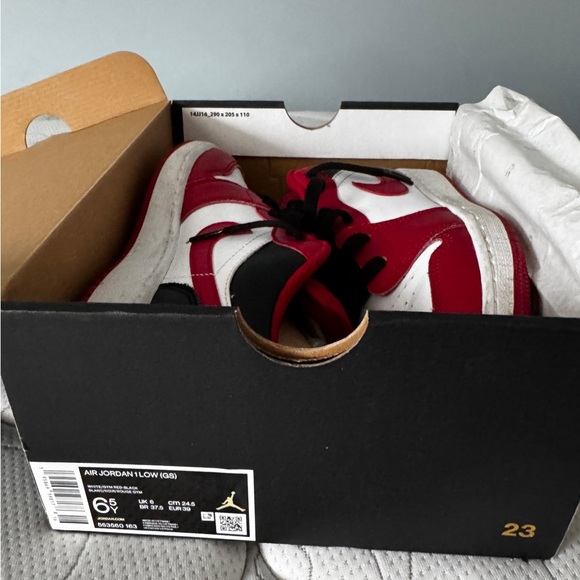 Air Jordan 1 low (GS) - Picture 1 of 4